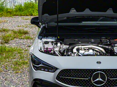 2025�� CLA 260 4MATIC ��ذ�