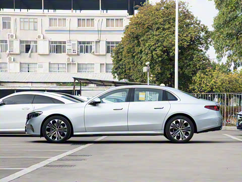 2026�� E 300 L ������