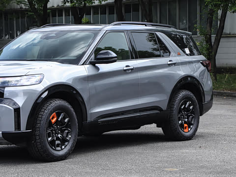 2027�� 2.3T EcoBoost �����۷�� 7��