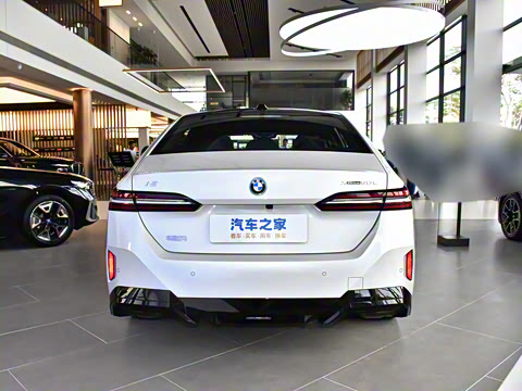 2026�� xDrive 50L M�˶���װ