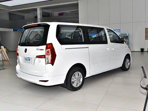 2025�� 2.0L �ֶ�������CNG 7��