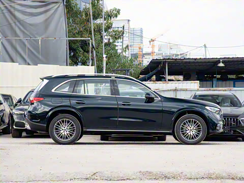 2026�� GLC 300 L 4MATIC ������ 5��