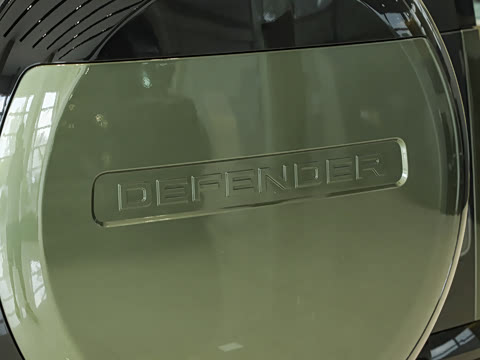 2026�� 110 3.0T X-Dynamic SE