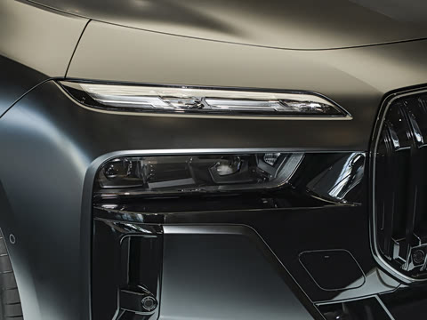 2026�� 740Li ��Ӱ��ذ� M���ܰ��˶���װ