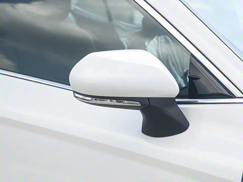 2026�� 2.0S �˶���