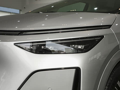 2026�� ���� 750 Ultra