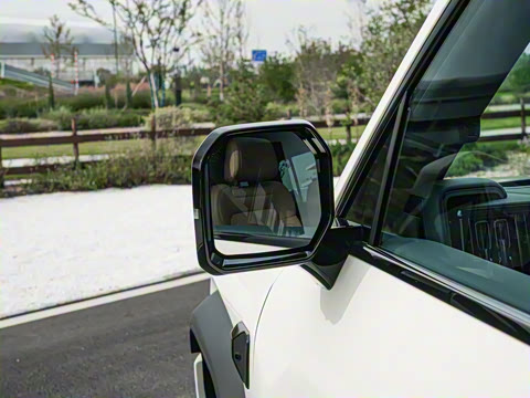 2025�� 210KM ����Ultra��