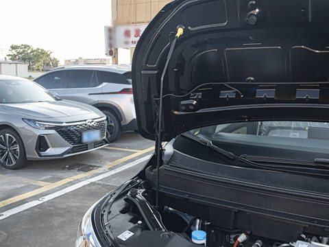 2025�� Plus 610 ������