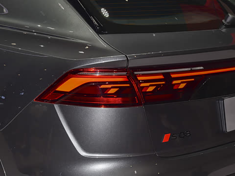 2026�� 4.0 TFSI 