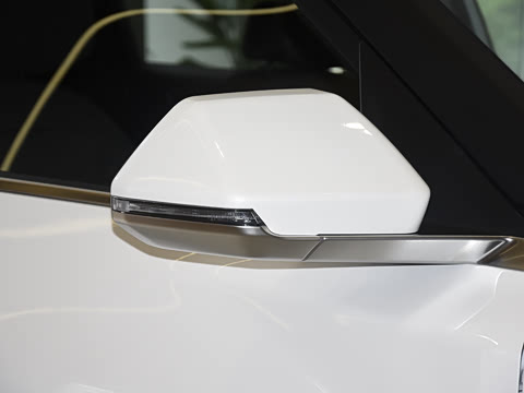 2025�� 530 Light