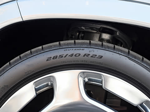 2026�� GLS 480 4MATIC ���ݰ�