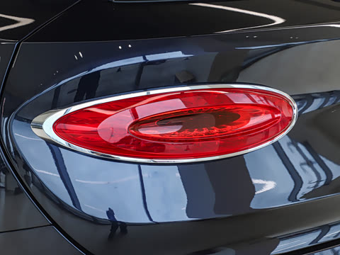 2026�� 4.0T V8 ������