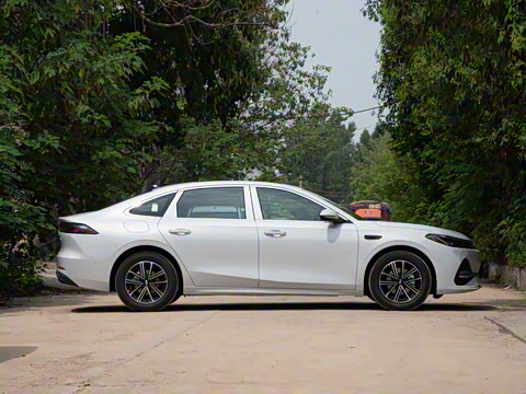 2025�� EM-i 70km ̽����