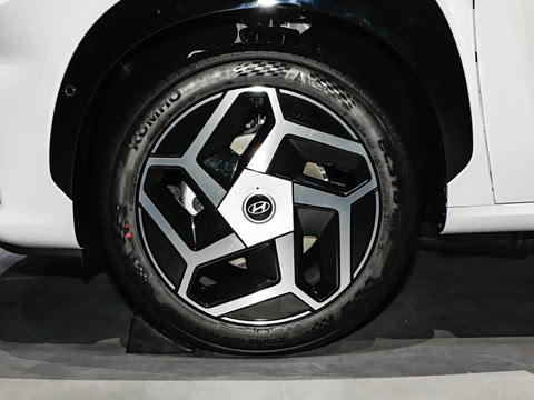 2025�� ����TECH�� 88.112kWh