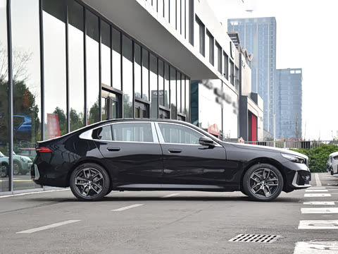 2026�� �Ŀ� 530Li ������ ������װ