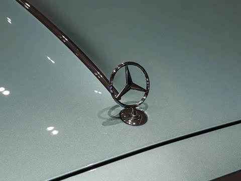 2027�� S 680 4MATIC