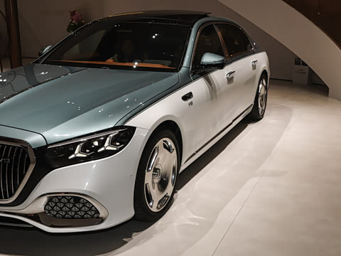 2027�� S 680 4MATIC