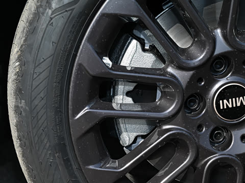 2026�� 466km COOPER E ������