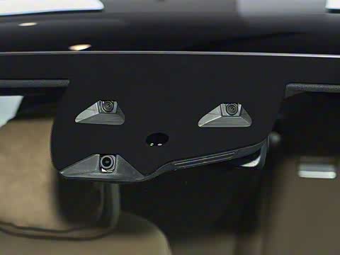 2025�� �Ŀ� E 300 L ʱ���˶���