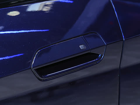 2025�� M900 ������