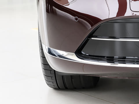 2025�� ���� Ultra�� 53.4kWh 6���� (896�߼����״