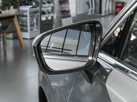 2025�� 180 ��������Ultra���� 7��