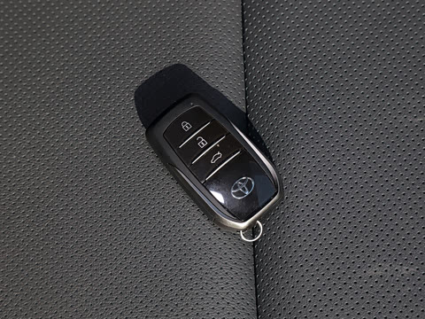 2026�� ˫�� 2.5L XLE����
