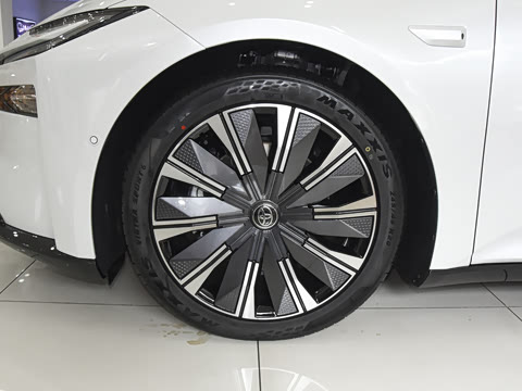 2026�� 700 Max�����״��