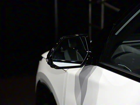 2025�� 580 Wave AWD GT-Line