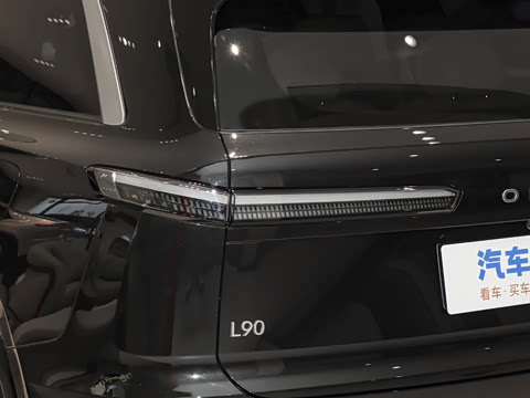 2025�� Pro ������