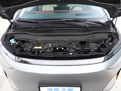 2026�� ���� 750 Ultra