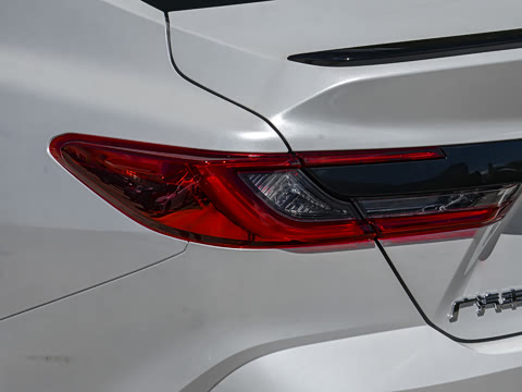 2026�� ˫�� 2.0HS �˶���