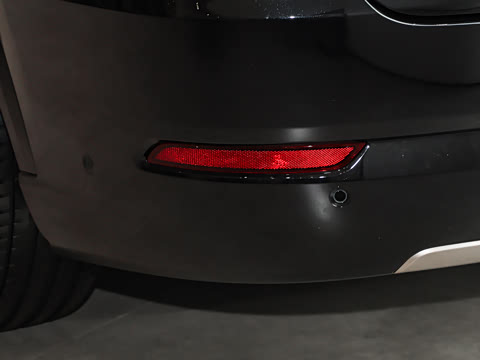 2025�� Pro ���ܻ��°�