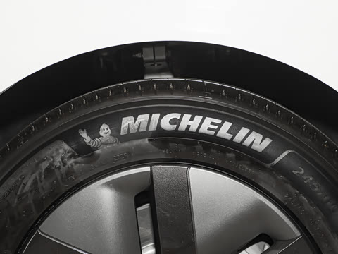 2025�� Ultra ���ܻ��°�