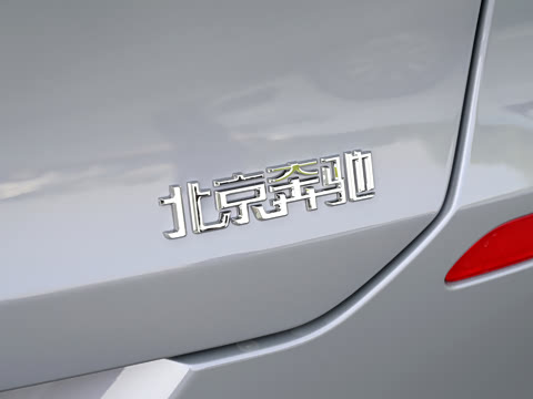 2026�� ����� 400 L 4MATIC