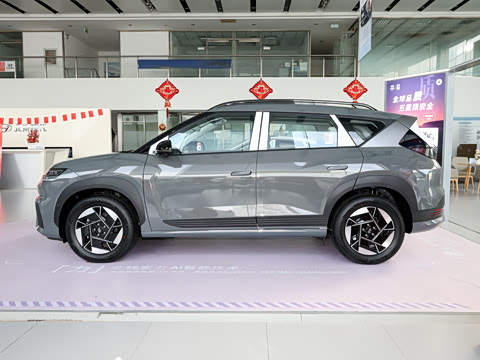 2025�� ����SMART�� 64.2kWh
