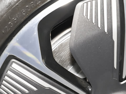 2025�� 550��