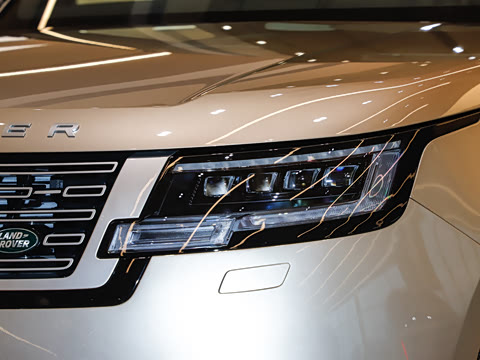 2026�� 3.0 L6 400PS AB�����