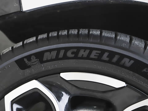 2026�� ���� 1704 Max