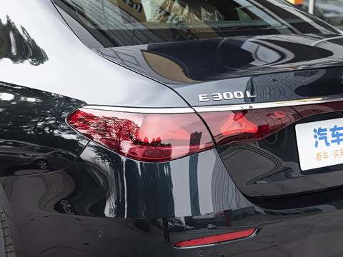 2026�� E 300 L ������