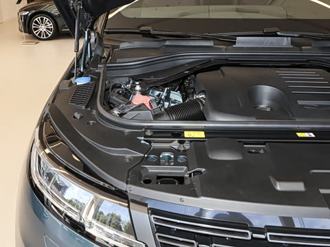 2025�� 400PS Dynamic SE