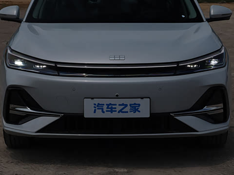 2026�� EM-i 235km ̽��+��