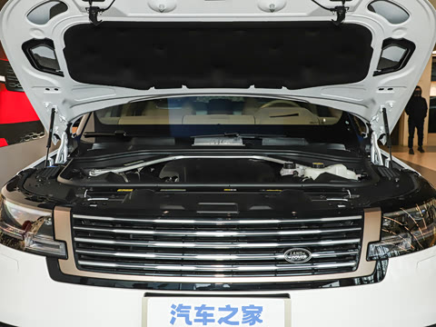 2025�� 4.4 V8 SV���ٴ����ӳ��� 4��