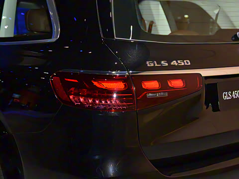 2026�� GLS 450 4MATIC ������