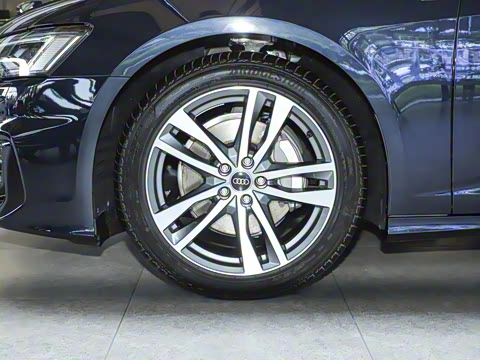 2025�� Avant 45 TFSI ��̽�ռ�