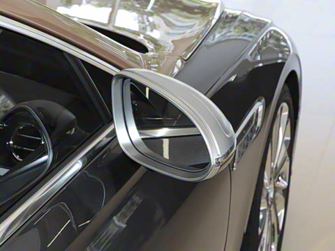 2026�� 4.0T V8 Mulliner