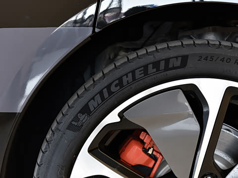 2025�� ��Ӱ��װ�޶��� 100kWh Touring