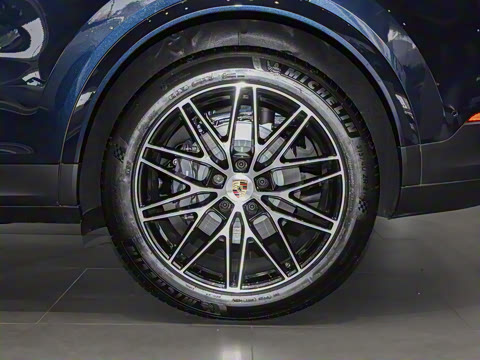 2026�� Cayenne Coup�� 3.0T