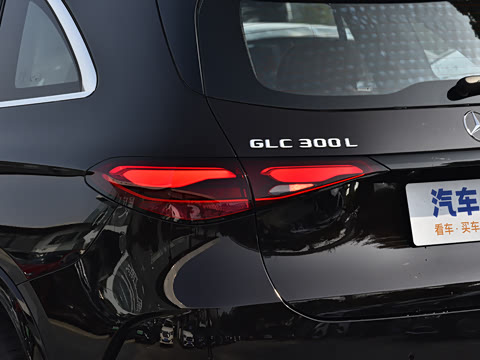 2026�� GLC 300 L 4MATIC ������ 5��