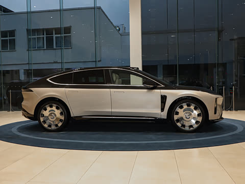 2025�� 102kWh ��ƽ���ر��